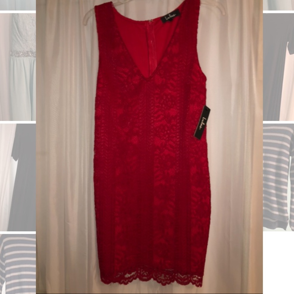 Red lace bodycon dress